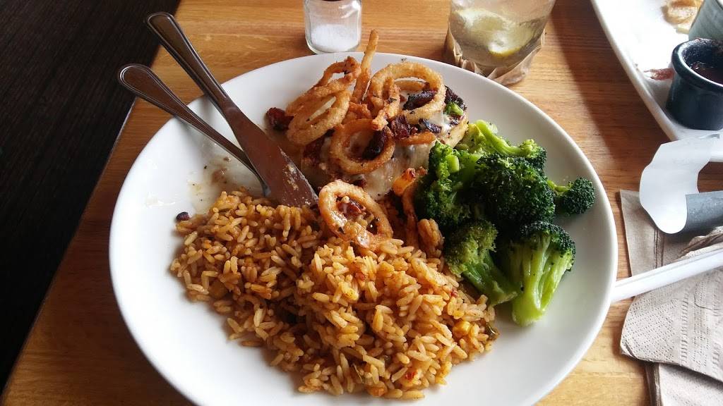 Applebees Grill + Bar | restaurant | 11120 Abercorn St, Savannah, GA 31419, USA | 9129207966 OR +1 912-920-7966