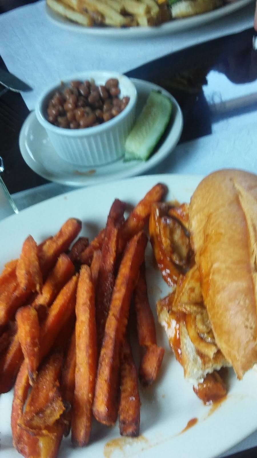 River Runners Roost | restaurant | 2378 NY-97, Pond Eddy, NY 12770, USA | 8455570097 OR +1 845-557-0097