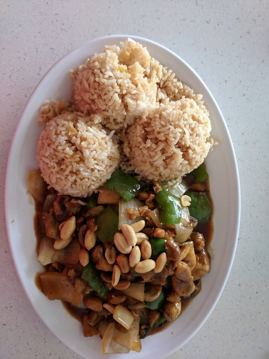 Great Wall Express | restaurant | 502 E Broadway, Council Bluffs, IA 51503, USA | 7123231541 OR +1 712-323-1541