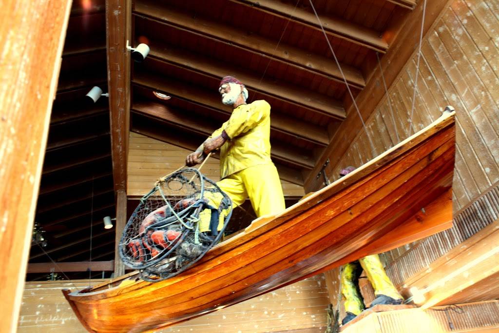 The Crab Pot Restaurant and Bar | restaurant | 215 N Marina Dr, Long Beach, CA 90803, USA | 5624300272 OR +1 562-430-0272