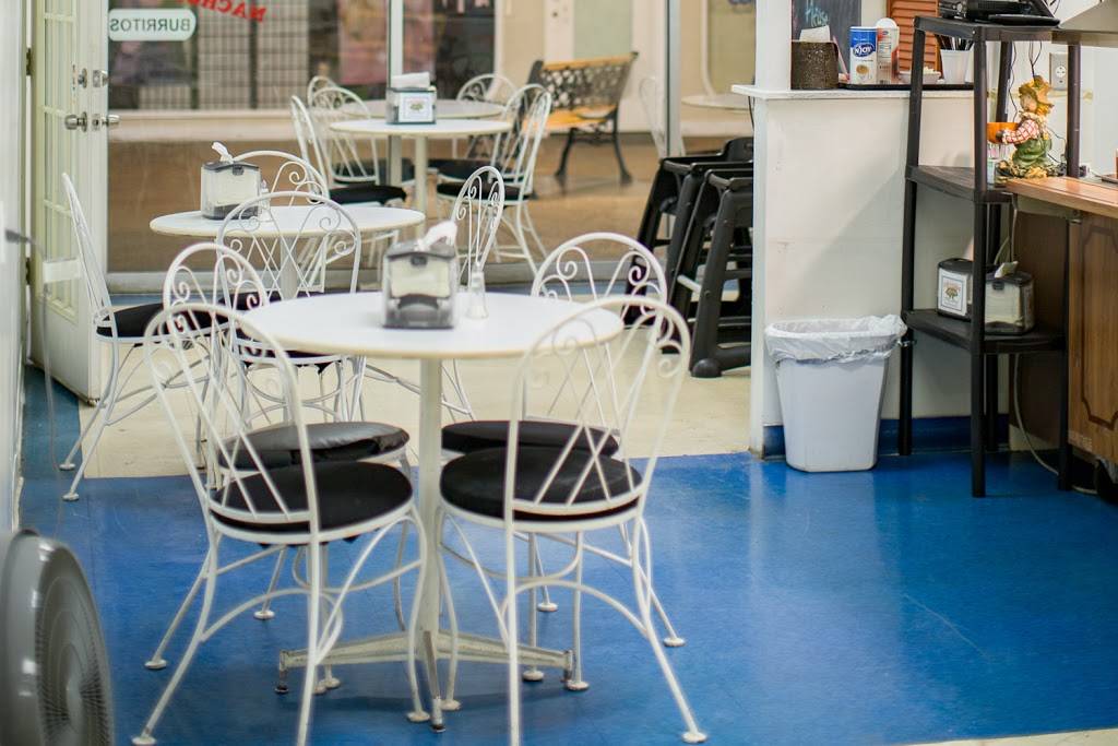 Dos Compas Muy Salsas | restaurant | 7737 E 21st St, Tulsa, OK 74129, USA | 9189328842 OR +1 918-932-8842