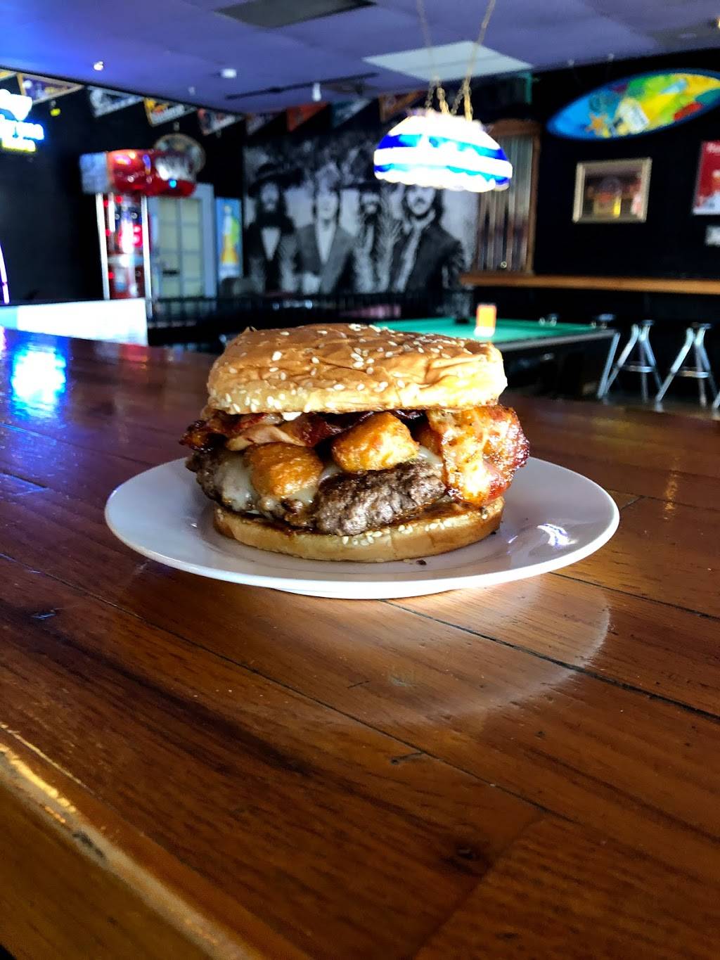 Froggies Pub & Grill | restaurant | 7768, 3232 S Mooney Blvd, Visalia, CA 93277, USA | 5596368839 OR +1 559-636-8839