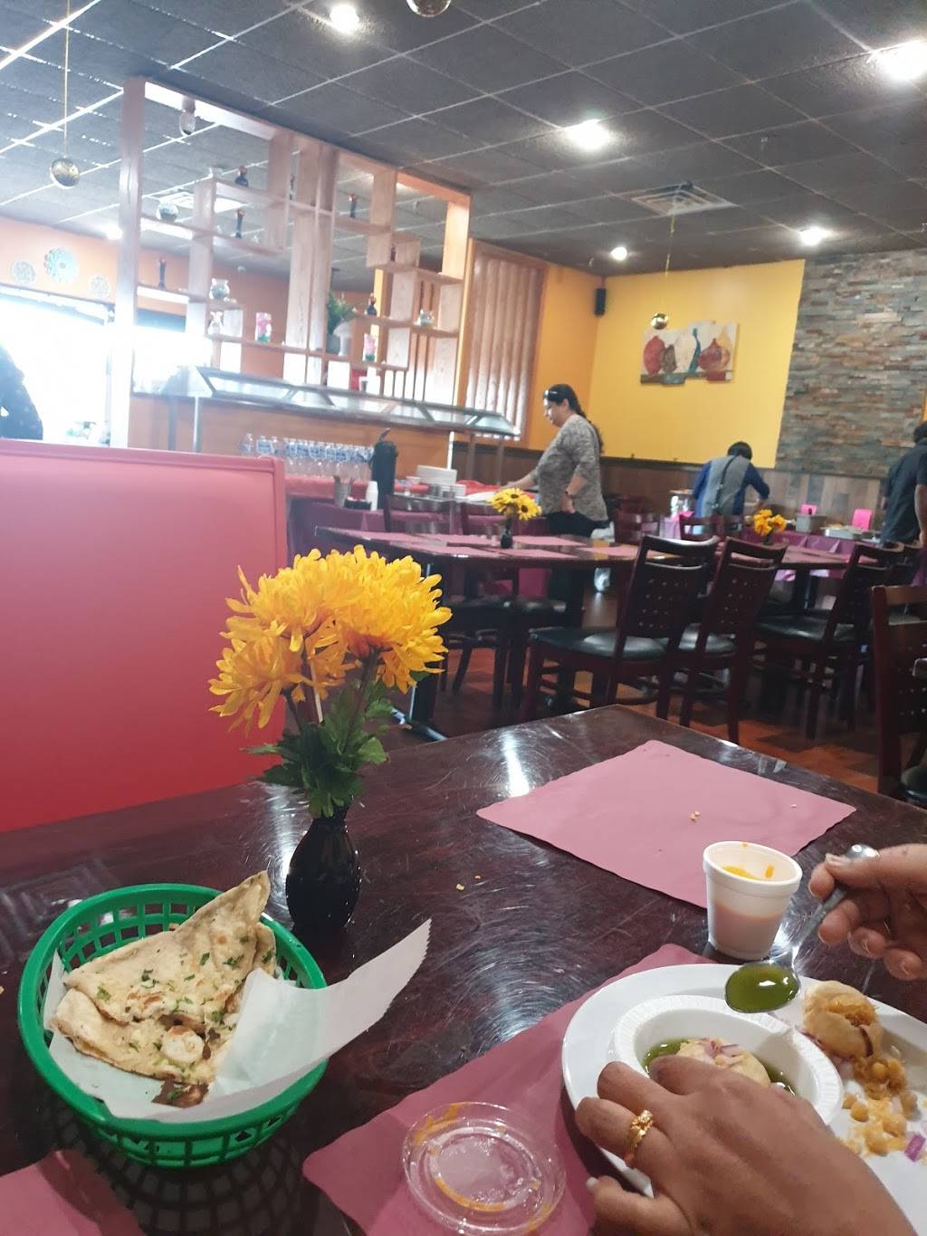 Madras Indian Cuisine | restaurant | 101 NJ-73 #147, Marlton, NJ 08053, USA | 8562675797 OR +1 856-267-5797