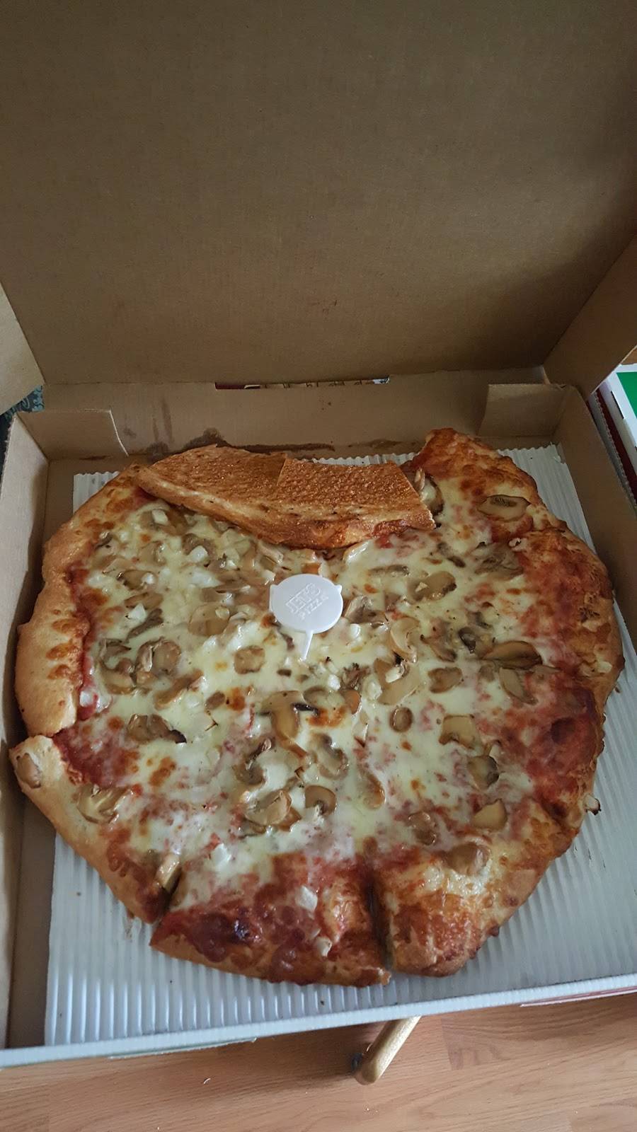 Jets Pizza | meal delivery | 504 Lansing St, Charlotte, MI 48813, USA | 5175411500 OR +1 517-541-1500