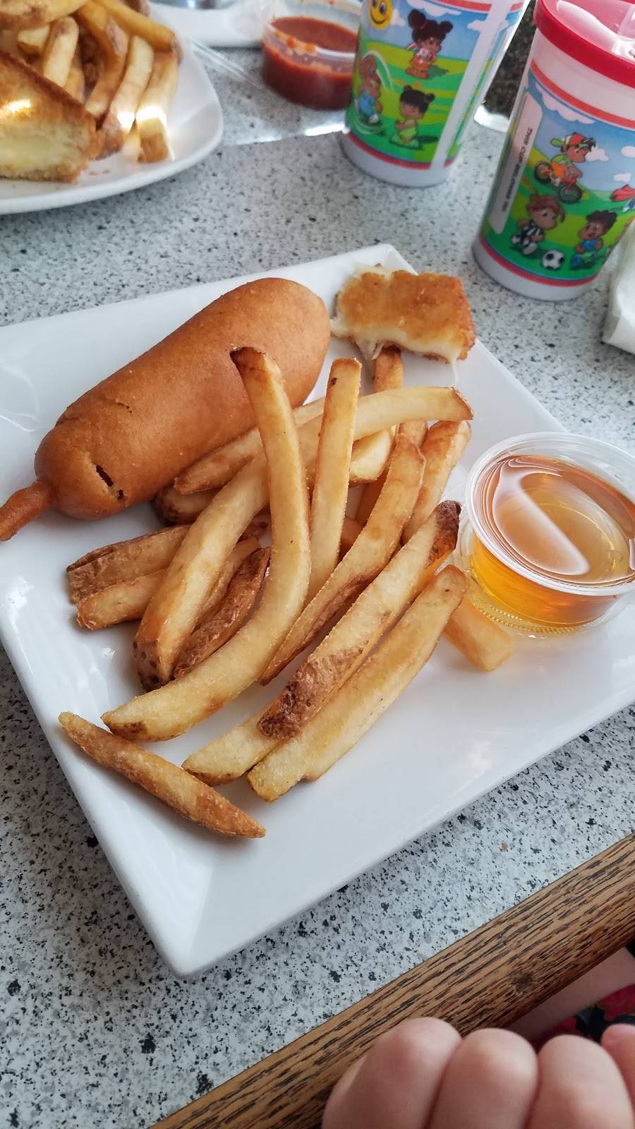 Our Place Restaurant | restaurant | 2036 Swamp Pike, Gilbertsville, PA 19525, USA | 6103264759 OR +1 610-326-4759