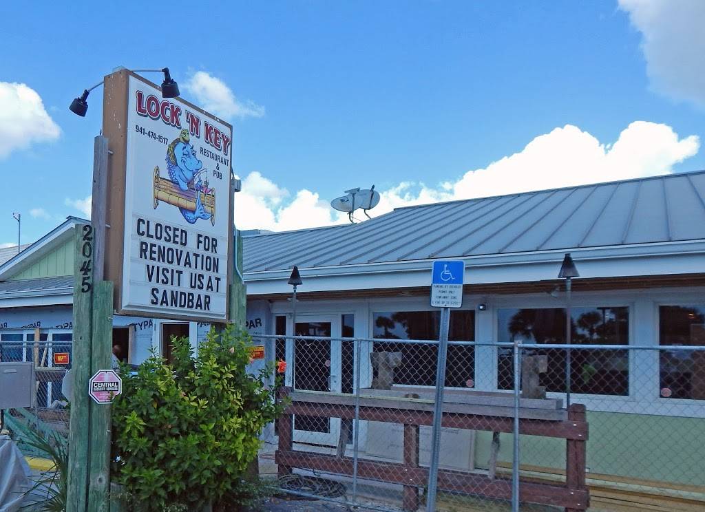 Lock N Key Restaurant | restaurant | 2045 N Beach Rd, Englewood, FL 34223, USA | 9414741517 OR +1 941-474-1517