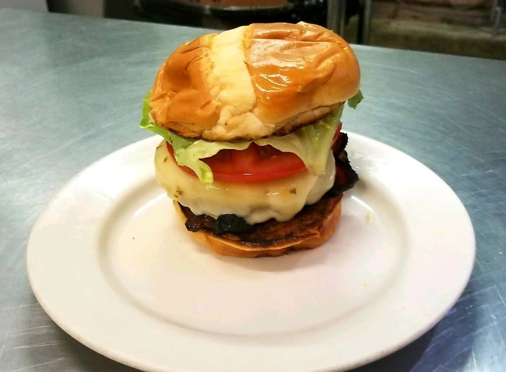 Papa Jacks | restaurant | 108 W Center St, Kyle, TX 78640, USA | 5122627522 OR +1 512-262-7522