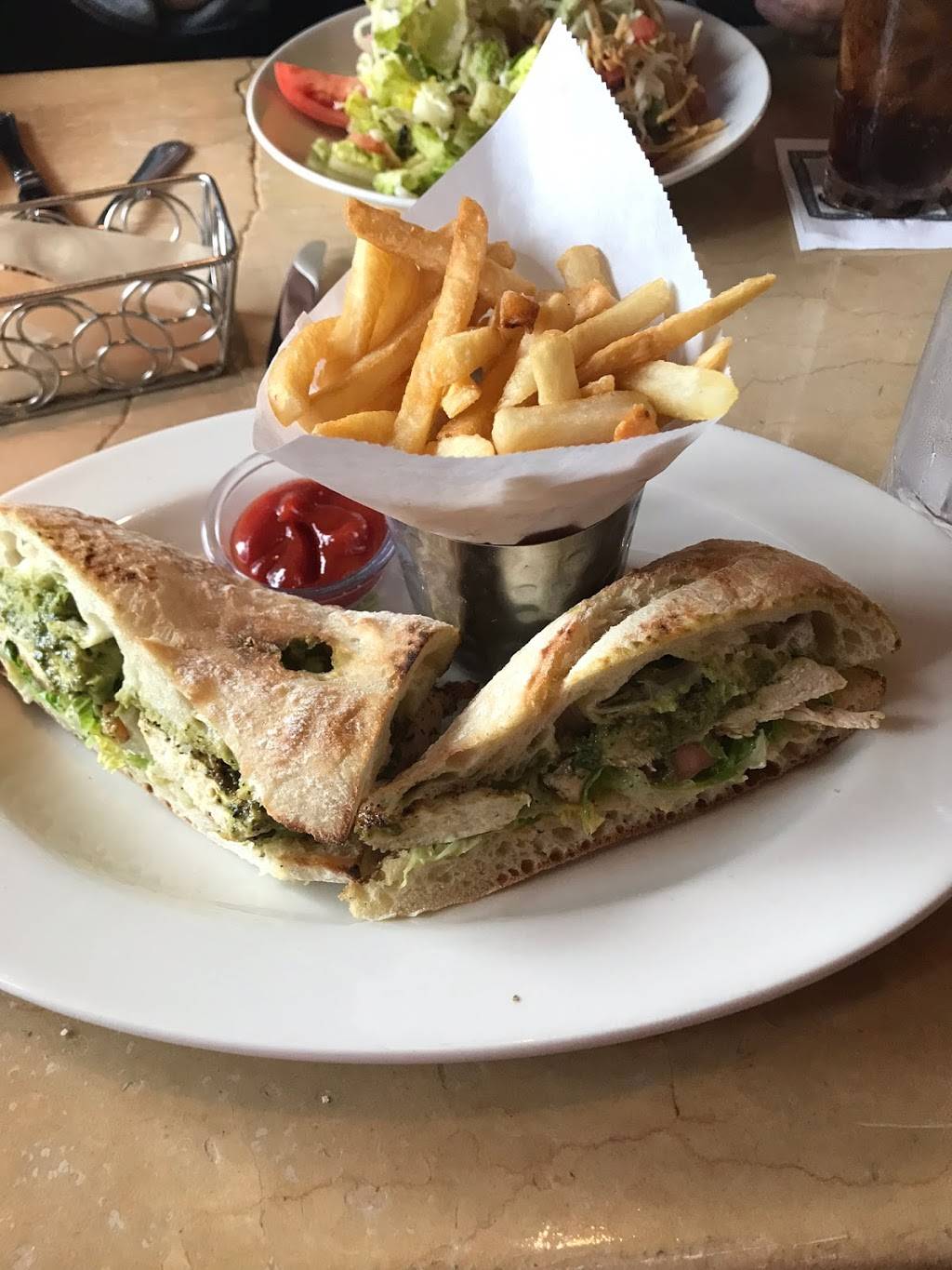 The Cheesecake Factory | restaurant | 1350 Stoneridge Mall Rd, Pleasanton, CA 94588, USA | 9254631311 OR +1 925-463-1311