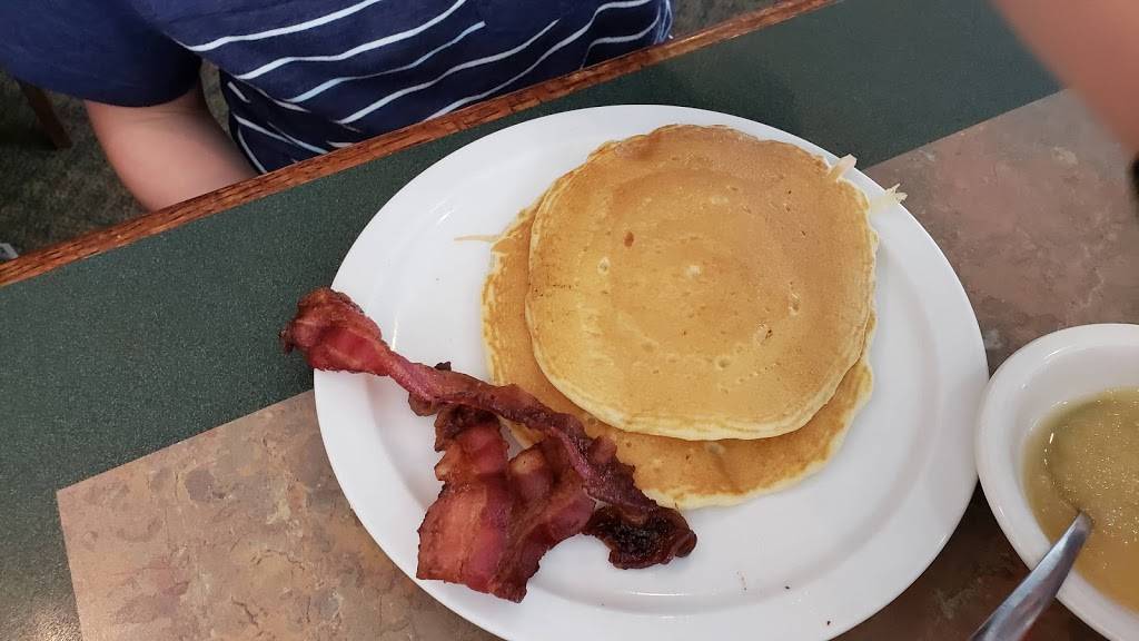 J Ks Kitchen | restaurant | 6 Long Shoals Rd # B, Arden, NC 28704, USA | 8285051957 OR +1 828-505-1957