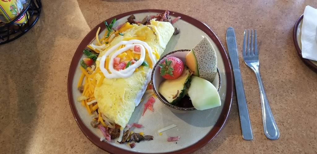 Sundance Grill & Bar | restaurant | 5755 28th St SE, Grand Rapids, MI 49546, USA | 6169565644 OR +1 616-956-5644