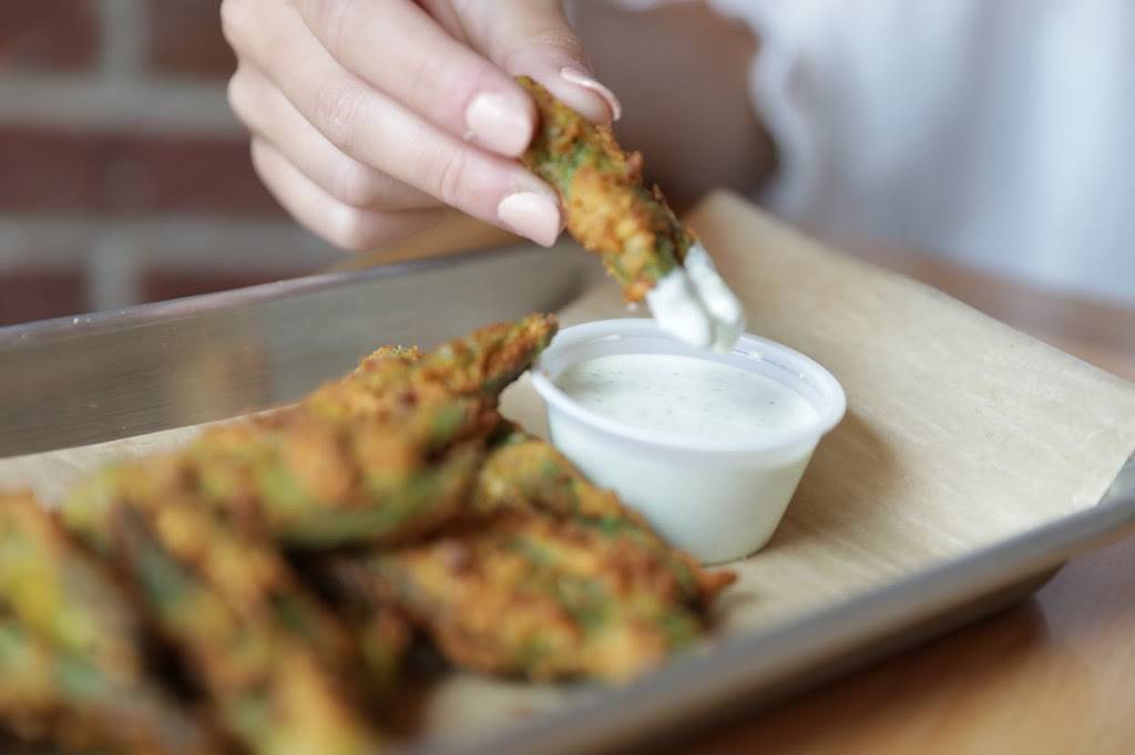 Spring Street Bar and Grill | restaurant | 4100 4th Ave S, Birmingham, AL 35222, USA | 2057773024 OR +1 205-777-3024