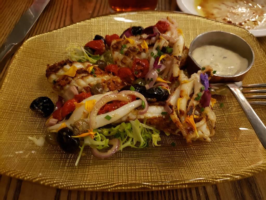 Casa Carbone Ristorante | restaurant | 233 Earl Stewart Dr, Aurora, ON L4G 6V8, Canada | 9055032372 OR +1 905-503-2372