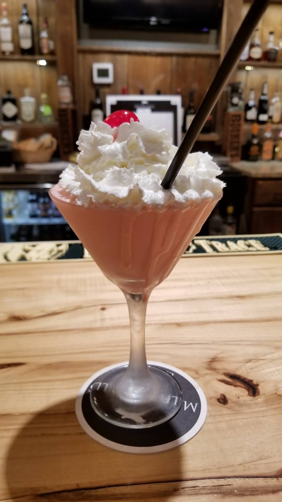 Milford Hills (Restaurant) | restaurant | W5670 French Rd, Johnson Creek, WI 53038, USA | 9206992249 OR +1 920-699-2249