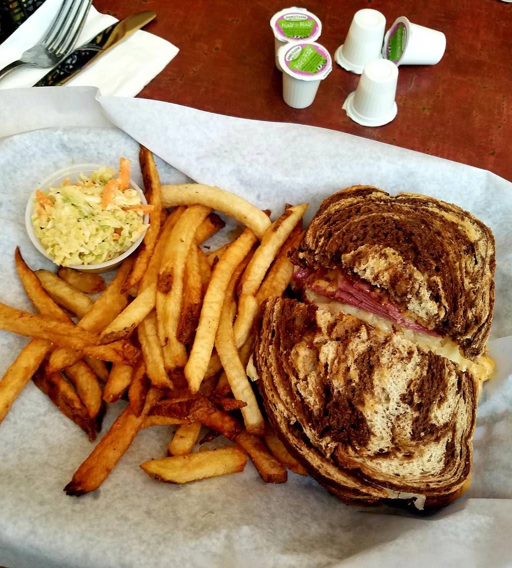 Full Moon Pub & Grill | restaurant | 1100 Westminster Pike, Reisterstown, MD 21136, USA | 4105265565 OR +1 410-526-5565