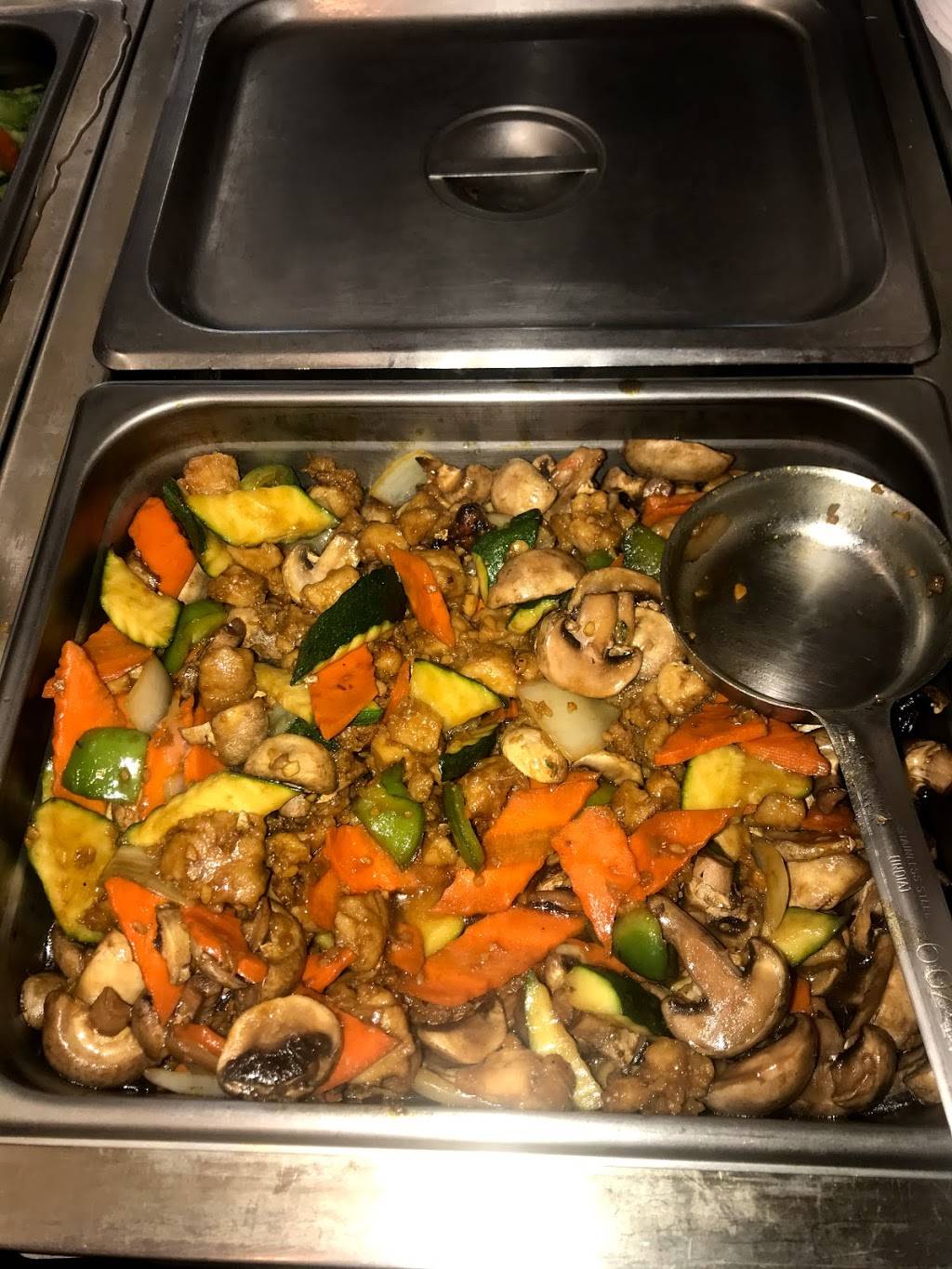 Lucky Chinese Express | restaurant | 270 Commercial St, Portola, CA 96122, USA | 5308326351 OR +1 530-832-6351