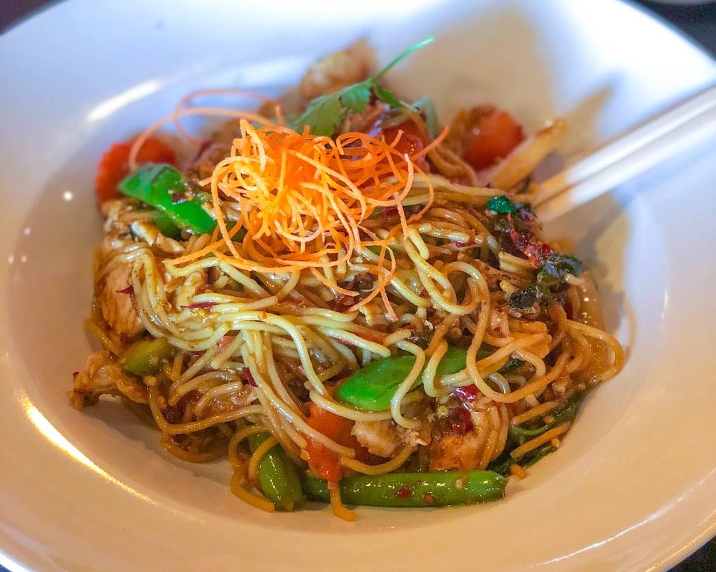 Thais Thumbz Urban Kitchen | restaurant | 3610 Shire Blvd #112, Richardson, TX 75082, USA | 9724232444 OR +1 972-423-2444