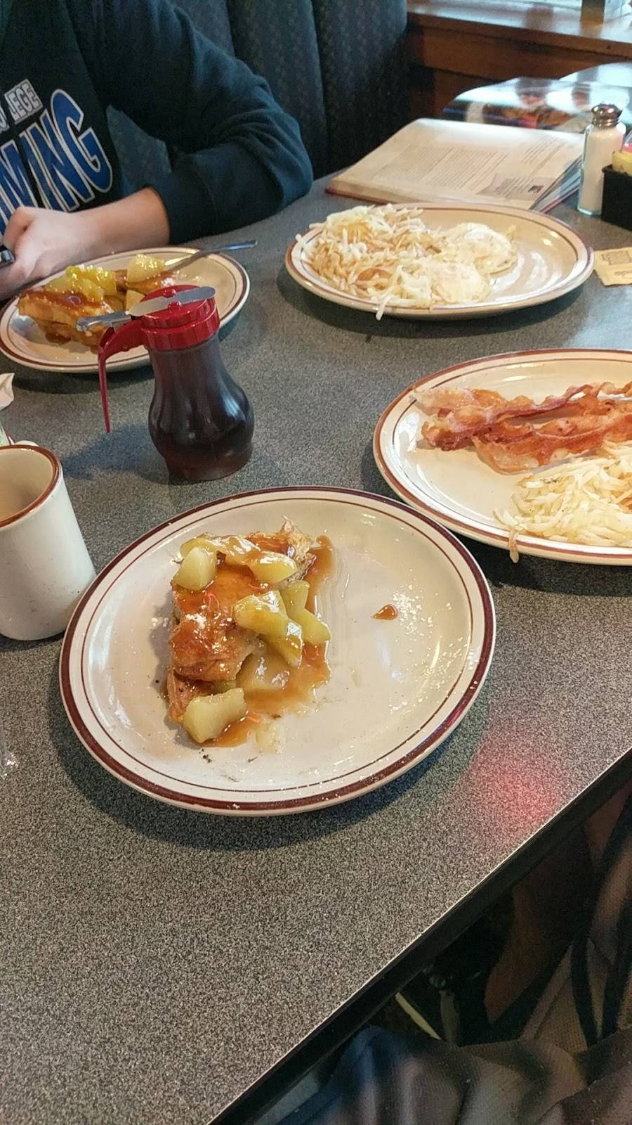 Jerrys Restaurant | restaurant | 240 N Dixie Blvd, Radcliff, KY 40160, USA | 2703514449 OR +1 270-351-4449