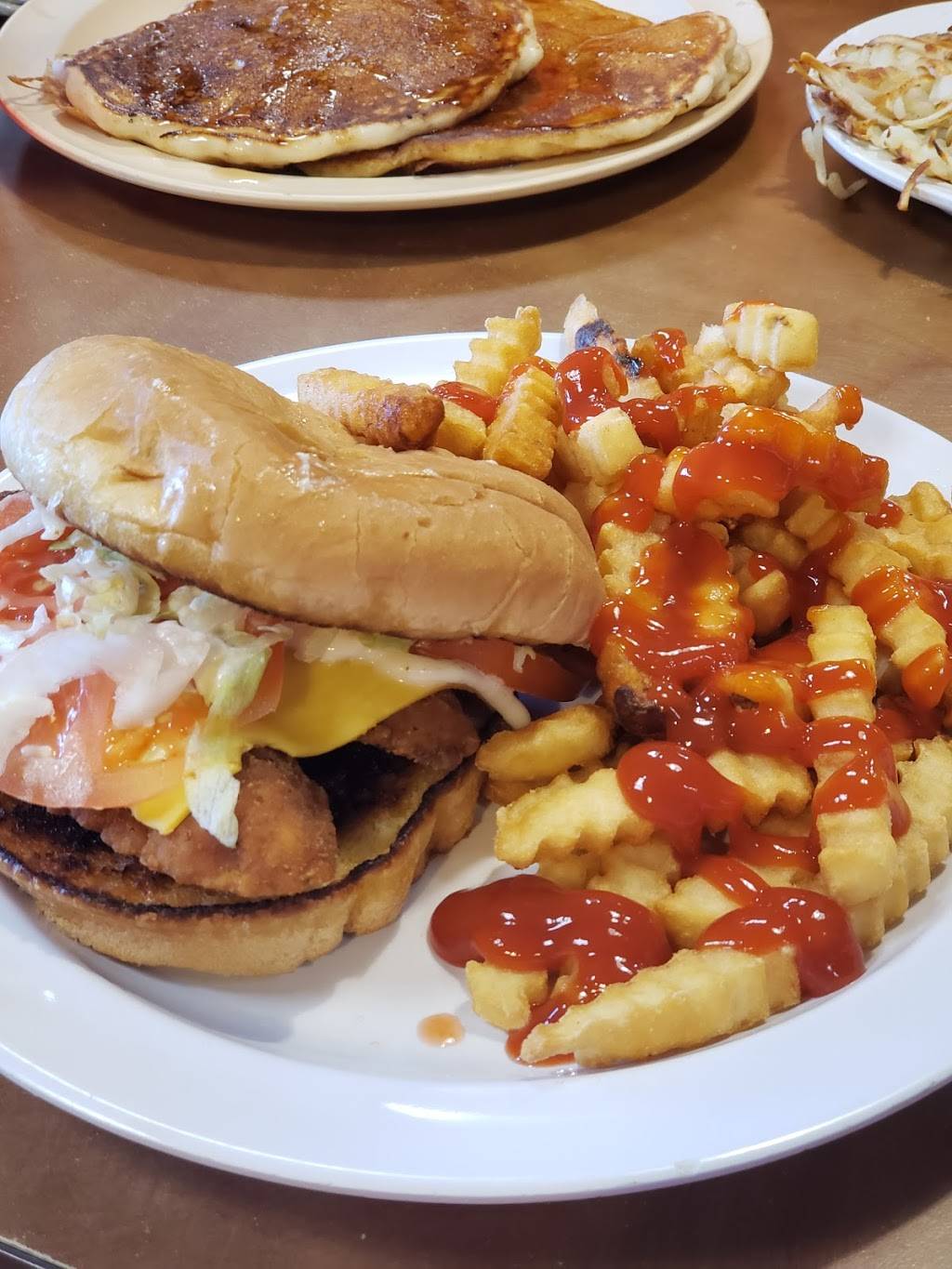 Es 24 Hour Cafe | restaurant | 1308 Union Ave, Memphis, TN 38104, USA | 9017251039 OR +1 901-725-1039