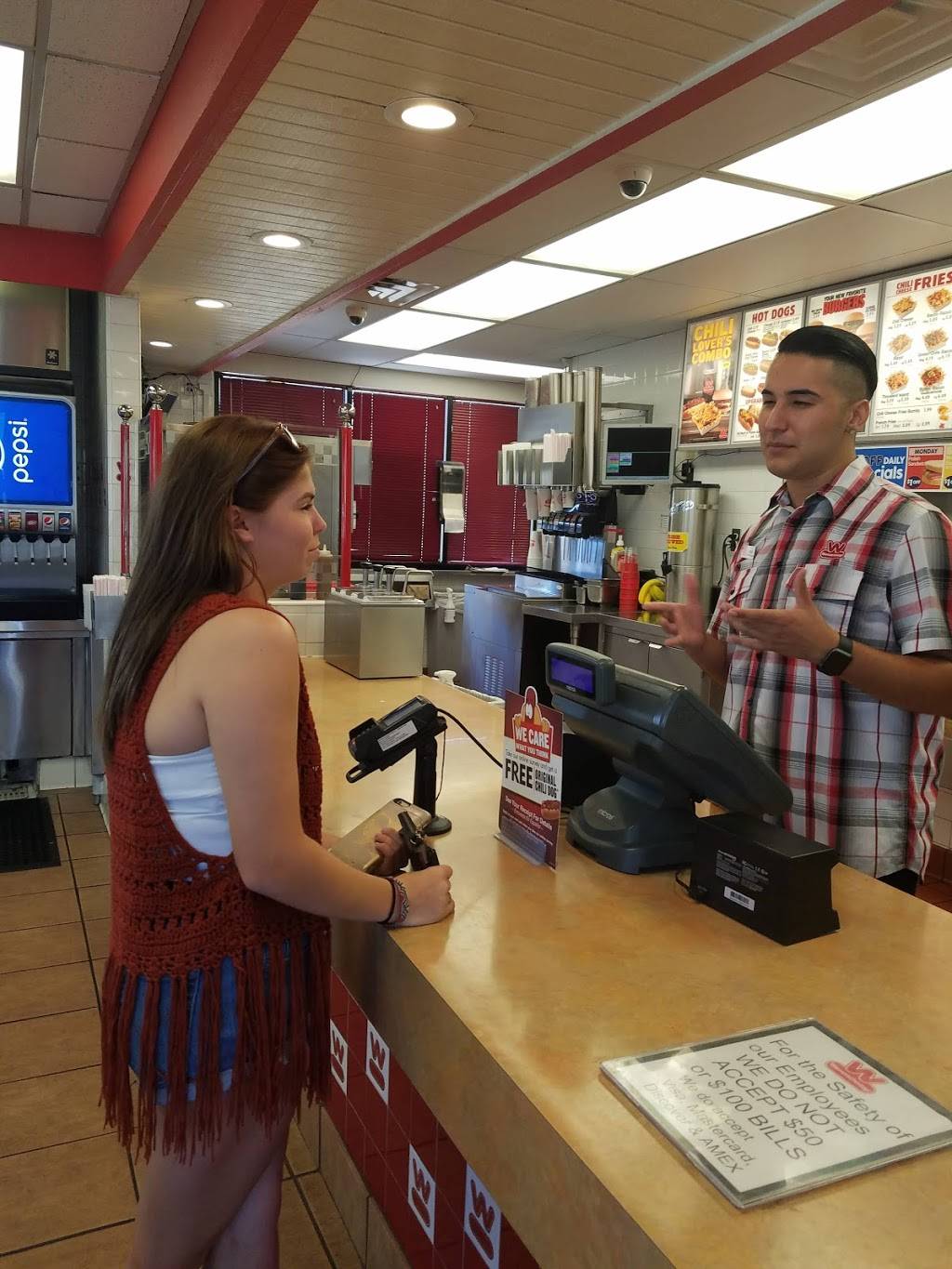 Wienerschnitzel | restaurant | 7373 N Blackstone Ave, Fresno, CA 93650, USA | 5594328429 OR +1 559-432-8429