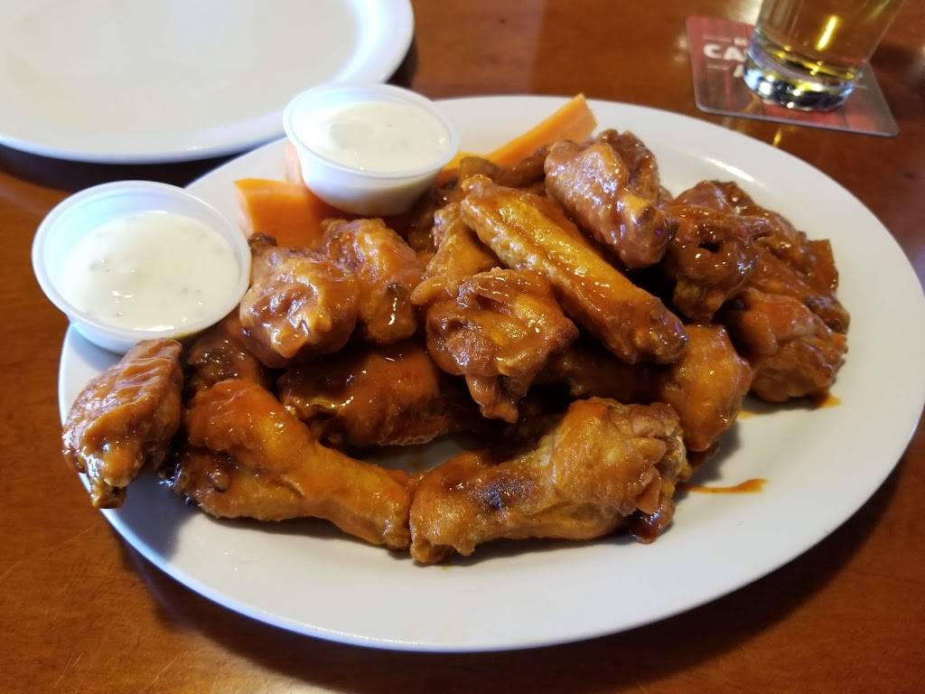 Prior Sports Bar & Restaurant | restaurant | 39 Winners Cir Dr, Arnprior, ON K7S 3G9, Canada | 6136234584 OR +1 613-623-4584