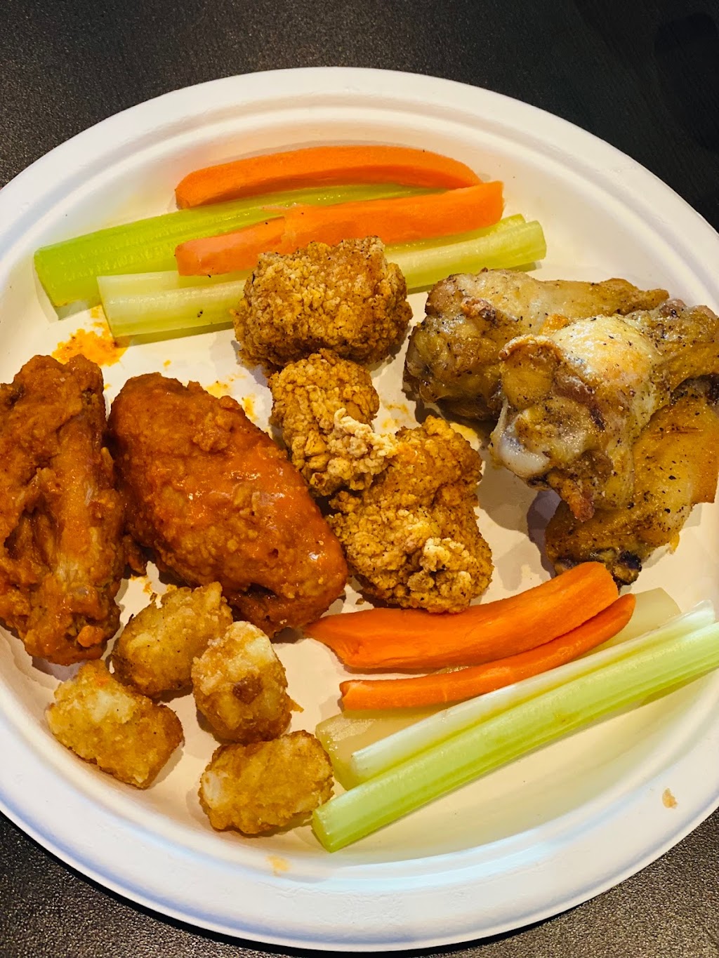 Hoots wings allies of Ray Braswell High School | restaurant | 26742 US-380, Aubrey, TX 76227, USA | 2145563479 OR +1 214-556-3479