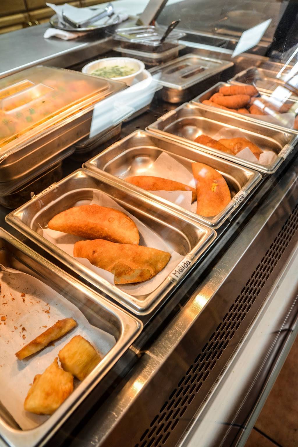 Café Canela | restaurant | 15960 W State Rd 84, Sunrise, FL 33326, USA | 9543586950 OR +1 954-358-6950