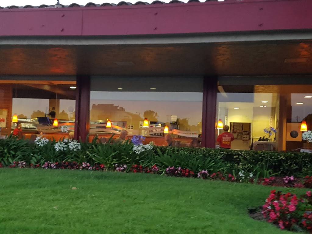 Dennys | restaurant | 1659 E Daily Dr, Camarillo, CA 93010, USA | 8054844137 OR +1 805-484-4137