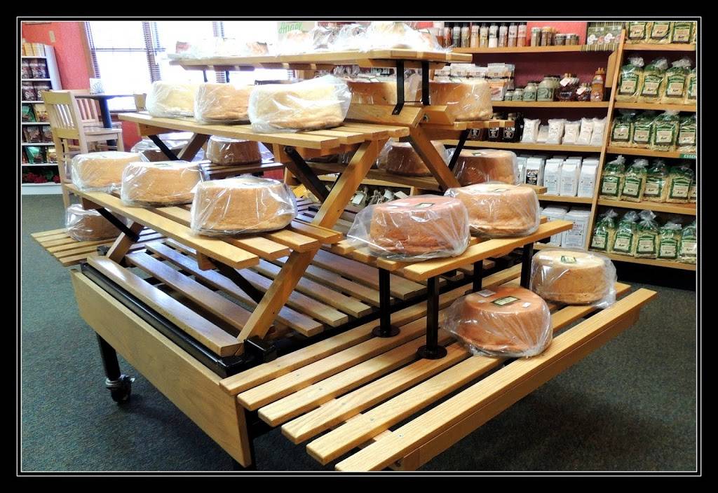 Das Dutchman Essenhaus | bakery | 240 Hwy 20, Middlebury, IN 46540, USA | 5748259471 OR +1 574-825-9471