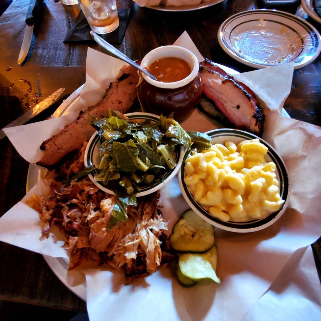 Southern Craft BBQ Bristol | restaurant | 15 Commonwealth Ave, Bristol, VA 24201, USA | 2762855044 OR +1 276-285-5044
