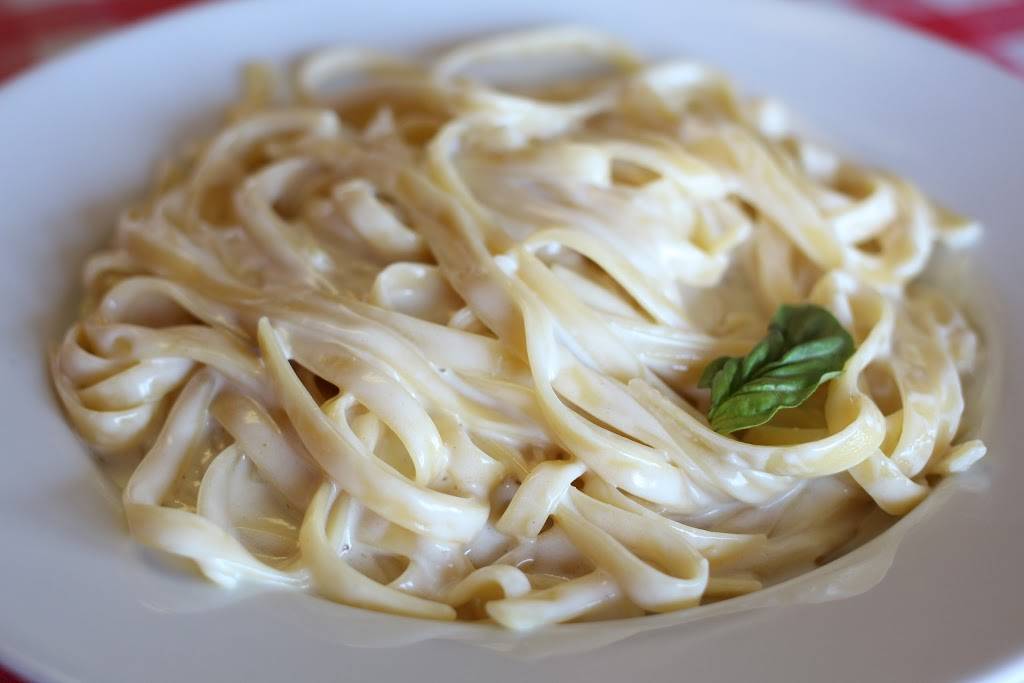 Fresco Pizzeria & Pastaria | restaurant | 3011 E Speedway Blvd, Tucson, AZ 85716, USA | 5208815555 OR +1 520-881-5555