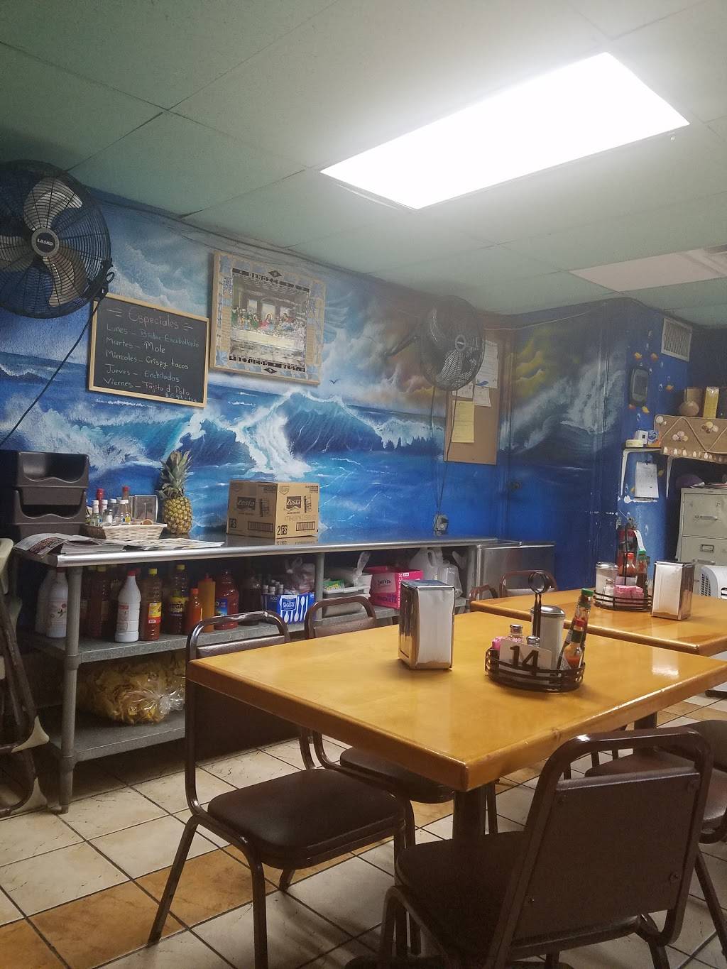 Catedral Del Marisco | restaurant | A, 2711 E Cesar Chavez St, Austin, TX 78702, USA | 5124767878 OR +1 512-476-7878