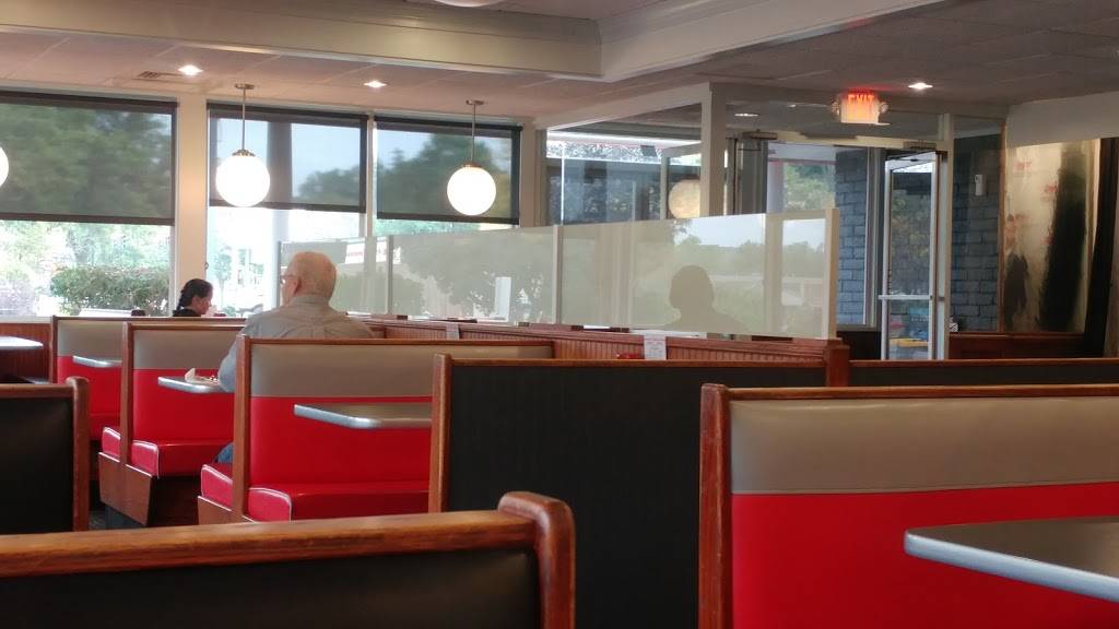 Jimmys Family Restaurant | restaurant | 10 S Main St, Jamestown, NY 14701, USA | 7164835686 OR +1 716-483-5686