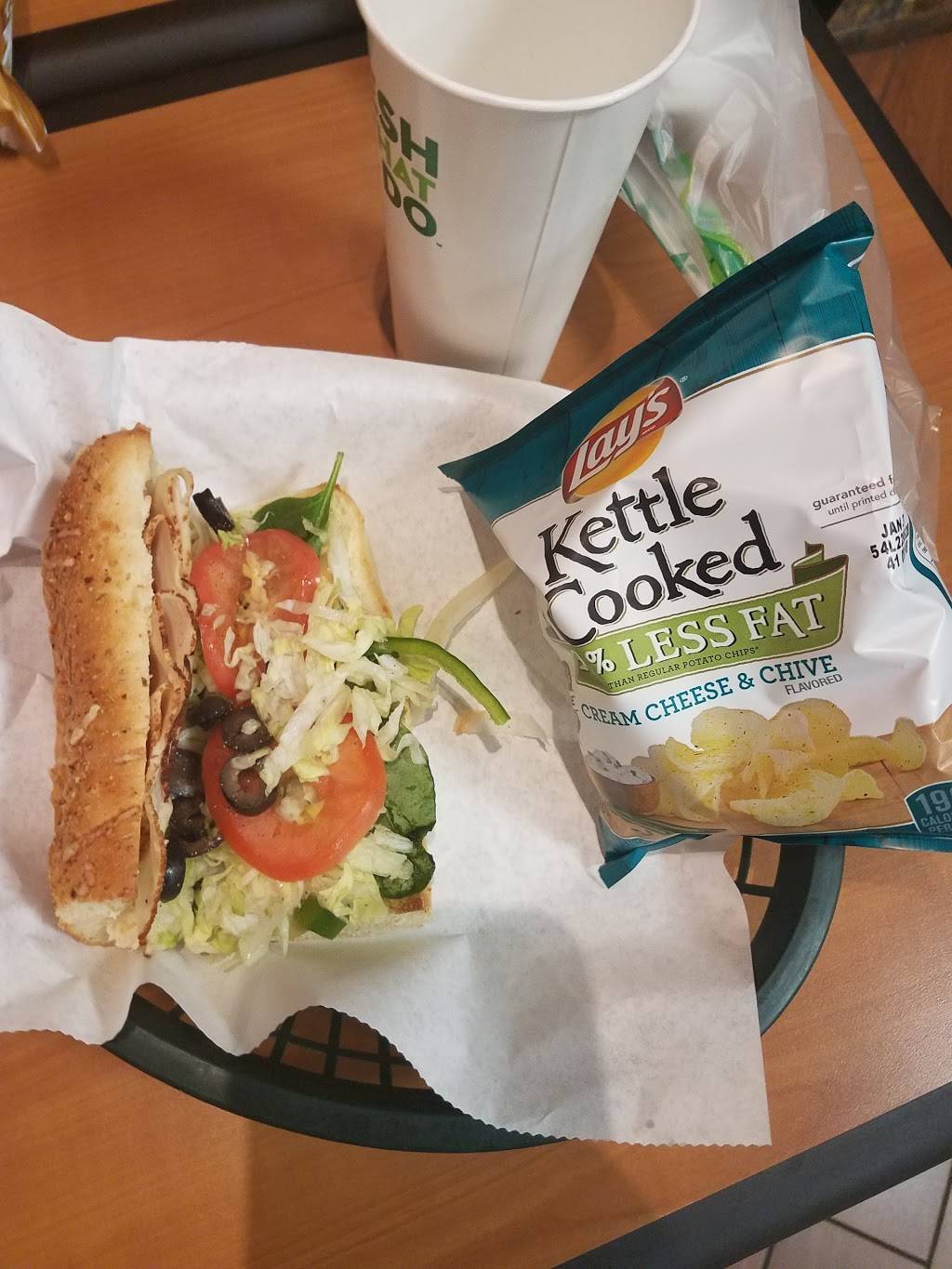 Subway | meal takeaway | 2008 E Colonial Dr, Orlando, FL 32803, USA | 4078982181 OR +1 407-898-2181