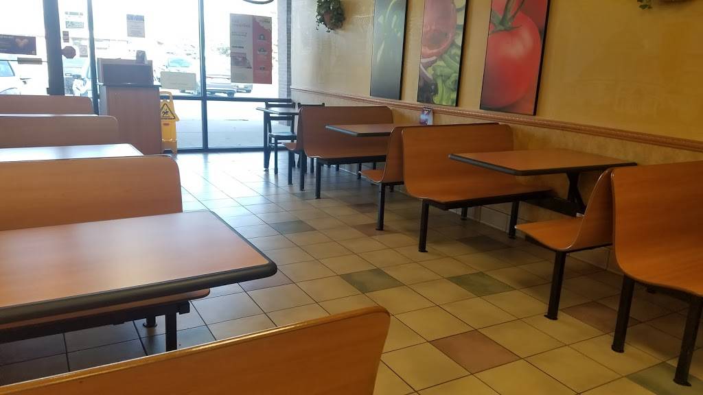 Subway Restaurants | restaurant | 4640 86th St, Urbandale, IA 50322, USA | 5152766411 OR +1 515-276-6411