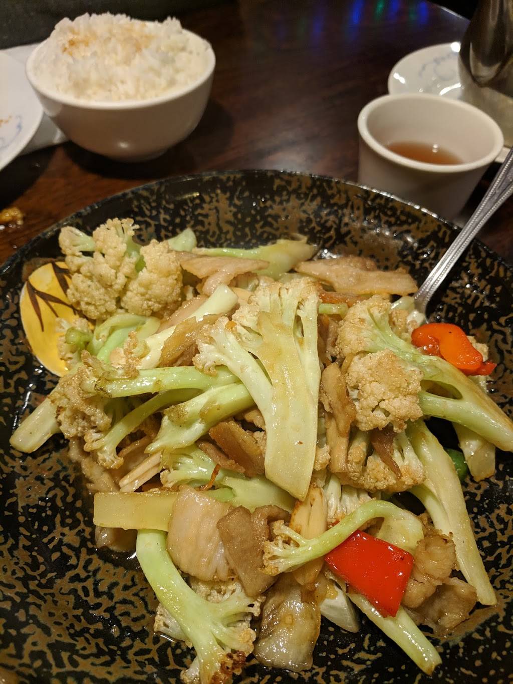 荔栈 | restaurant | 29505 W Nine Mile Rd, Farmington Hills, MI 48336, USA | 2488886866 OR +1 248-888-6866