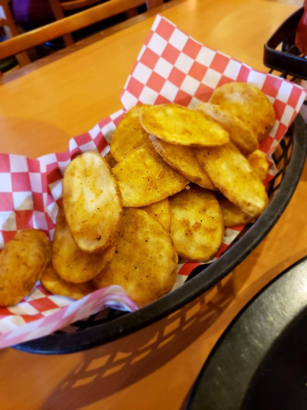 Shakeys Pizza Parlor | restaurant | 1300 N San Fernando Blvd, Burbank, CA 91504, USA | 8188485527 OR +1 818-848-5527