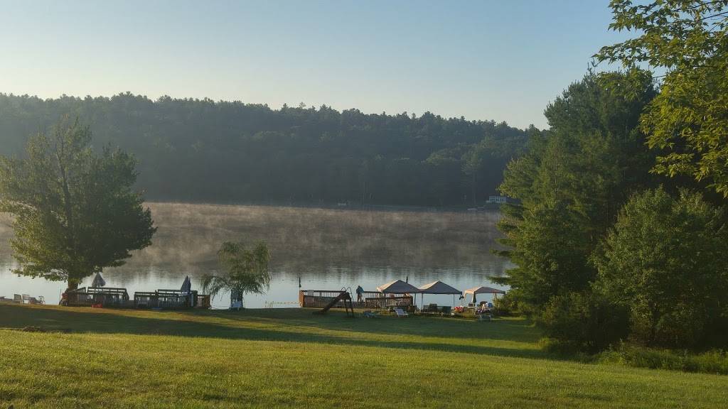 Fantasy Lake View Resort | restaurant | 142 Airport Rd, Yulan, NY 12792, USA | 8455573550 OR +1 845-557-3550