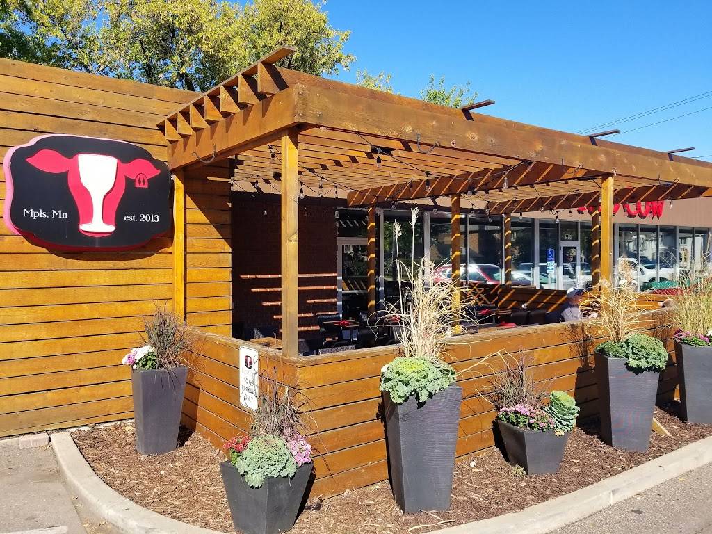 Red Cow 50th & France | restaurant | 3624 W 50th St, Minneapolis, MN 55410, USA | 6127674411 OR +1 612-767-4411