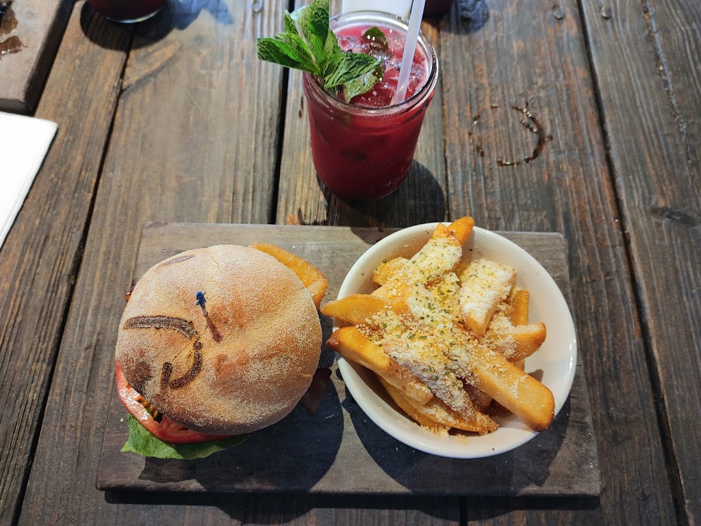 Al Carbon Burger Bar | restaurant | 2280 Coral Way, Miami, FL 33145, USA | 3058563366 OR +1 305-856-3366