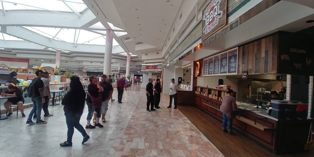 2 Brothers BBQ & Wings | restaurant | Mall Food Court, 750 Sunland Park Dr, El Paso, TX 79912, USA | 9152228909 OR +1 915-222-8909