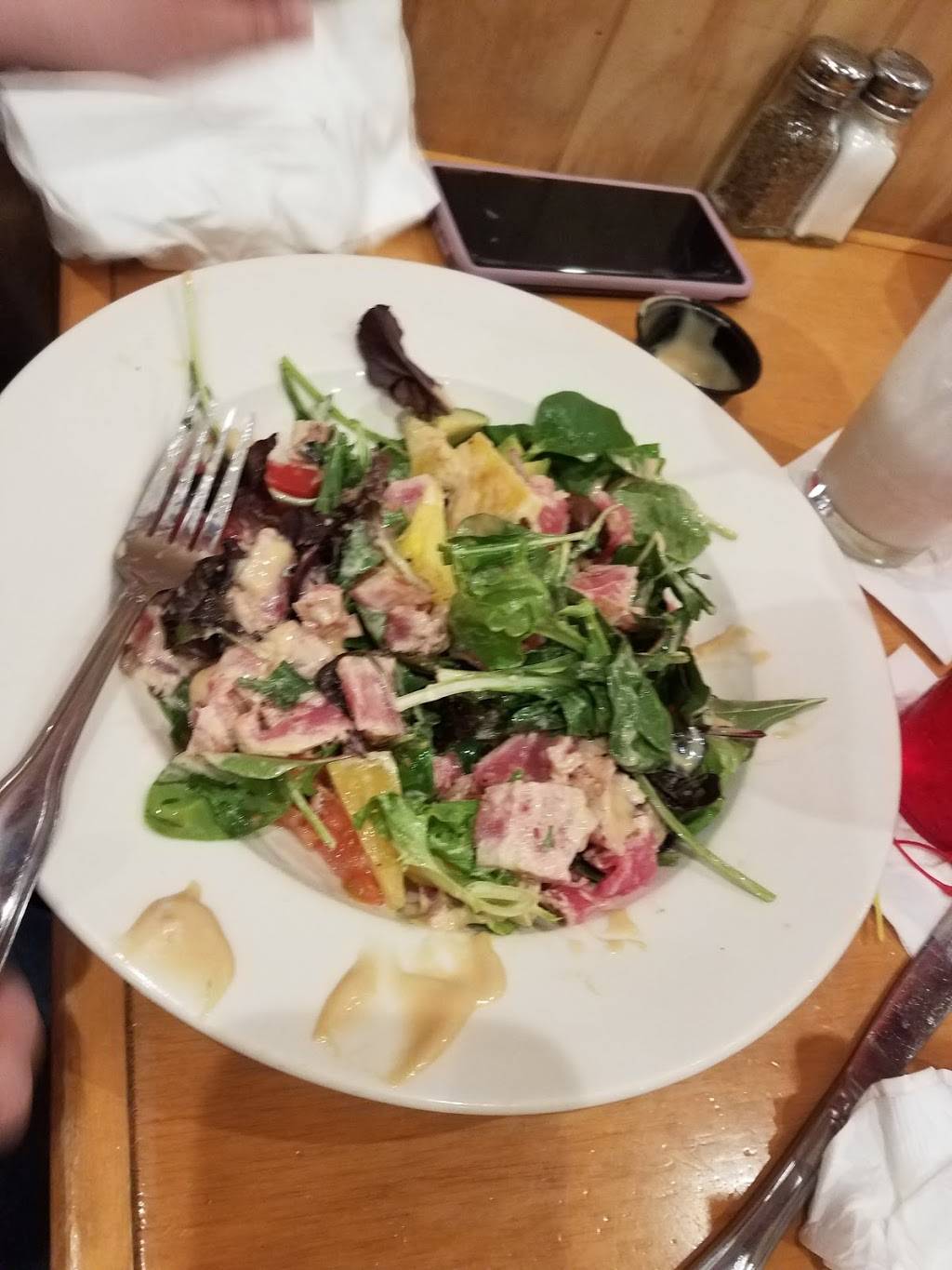 Flip Flops VB Grill | restaurant | 2217 Upton Dr, Virginia Beach, VA 23454, USA | 7574273547 OR +1 757-427-3547