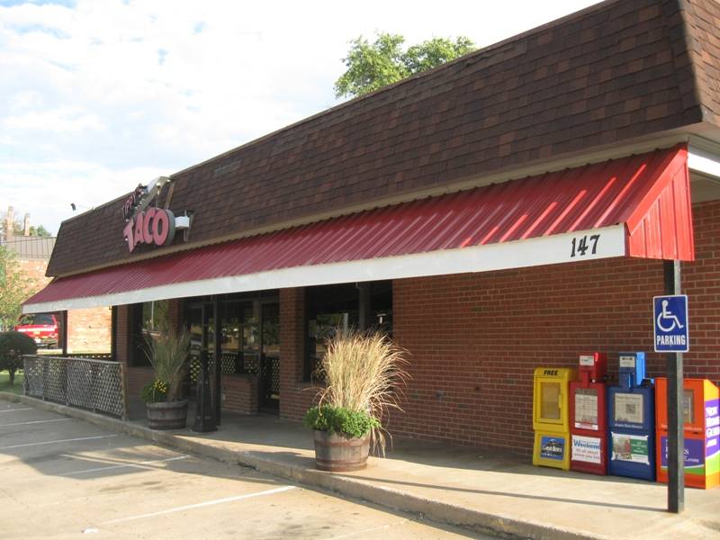Tippys Taco House | restaurant | 147 W Shirley Ave, Warrenton, VA 20186, USA | 5403492330 OR +1 540-349-2330