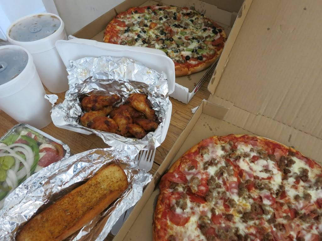 Riccos Pizza | restaurant | 4135 Gage Ave, Bell, CA 90201, USA | 3237739082 OR +1 323-773-9082