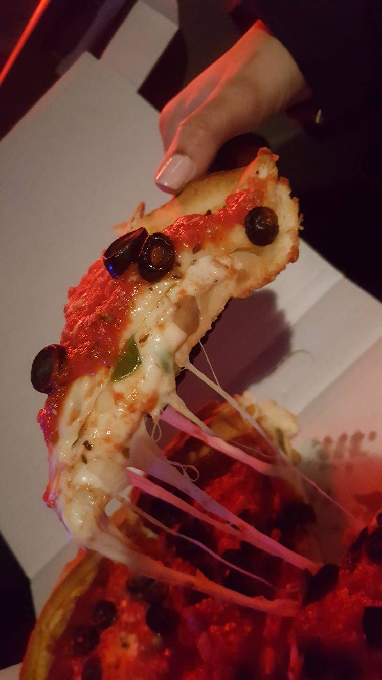 Giordanos | restaurant | 1840 Dekalb Ave, Sycamore, IL 60178, USA | 8158992999 OR +1 815-899-2999