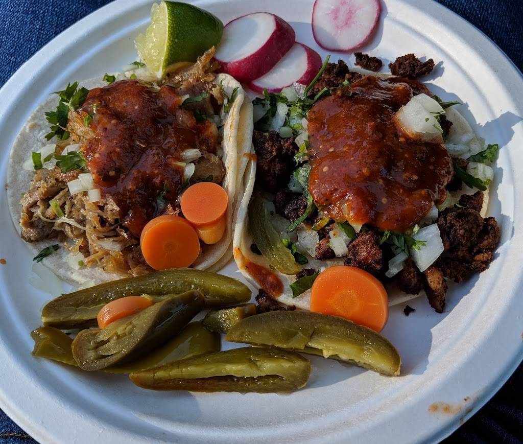 El Tonayense | restaurant | 1719 Harrison St, San Francisco, CA 94103, USA | 4155590404 OR +1 415-559-0404