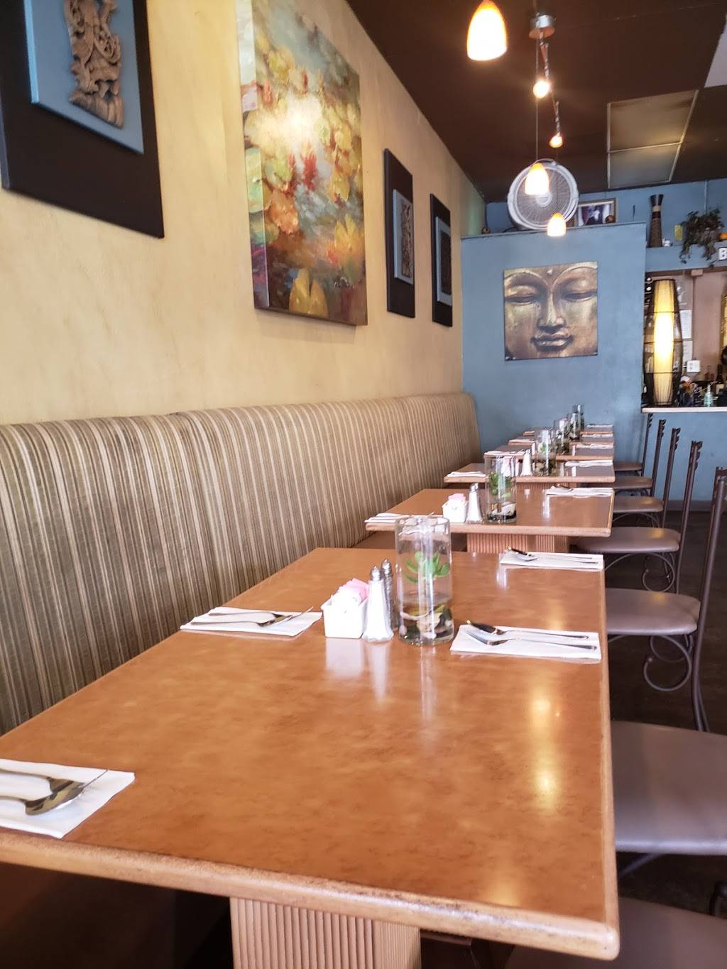 Rim Talay Thai Cuisine | restaurant | 508 Mission Ave, Oceanside, CA 92054, USA | 7604352007 OR +1 760-435-2007