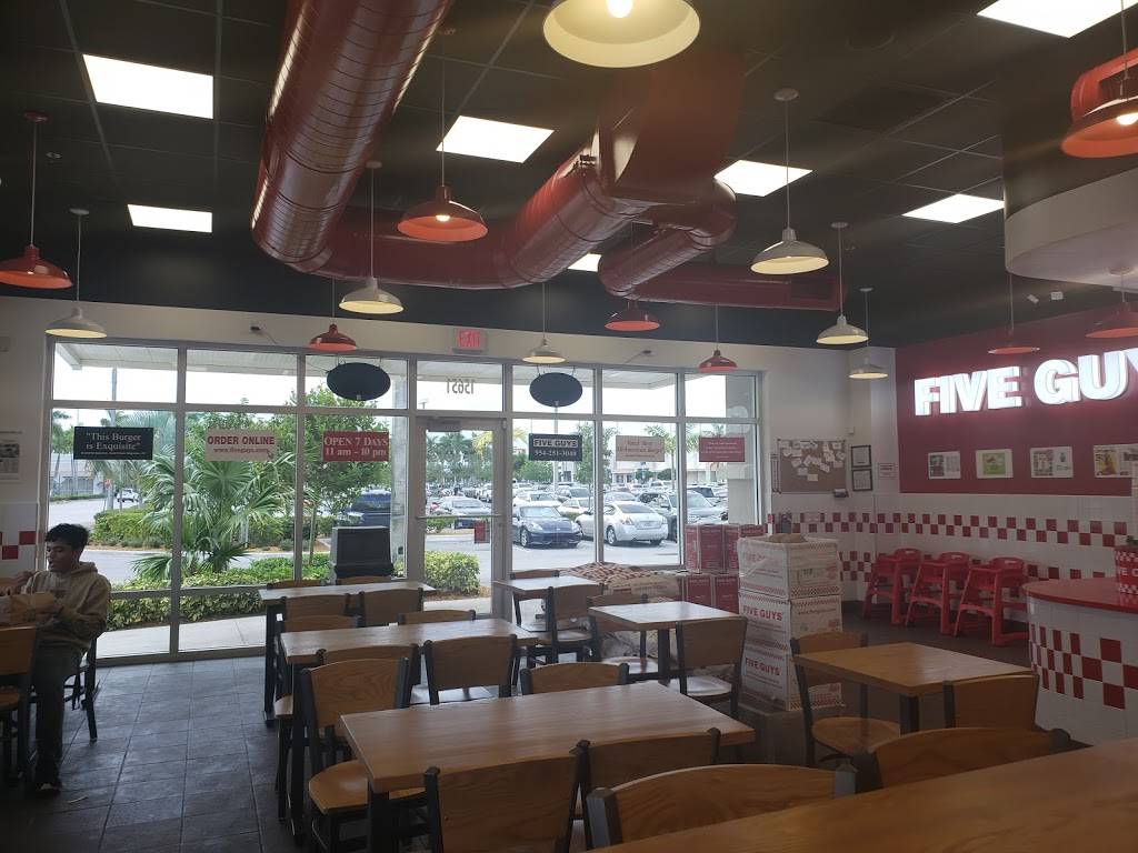 Five Guys | meal takeaway | 15651 Pines Blvd, Pembroke Pines, FL 33027, USA | 9542513048 OR +1 954-251-3048