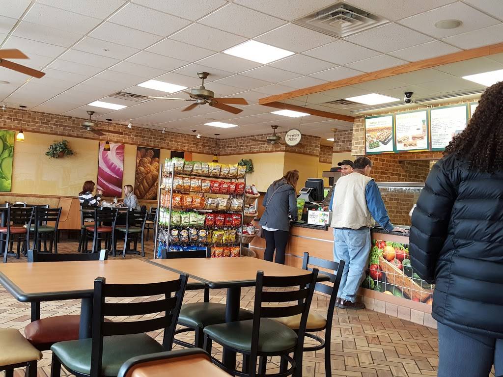 Subway | restaurant | 1902 N Main St, Crown Point, IN 46307, USA | 2196629959 OR +1 219-662-9959