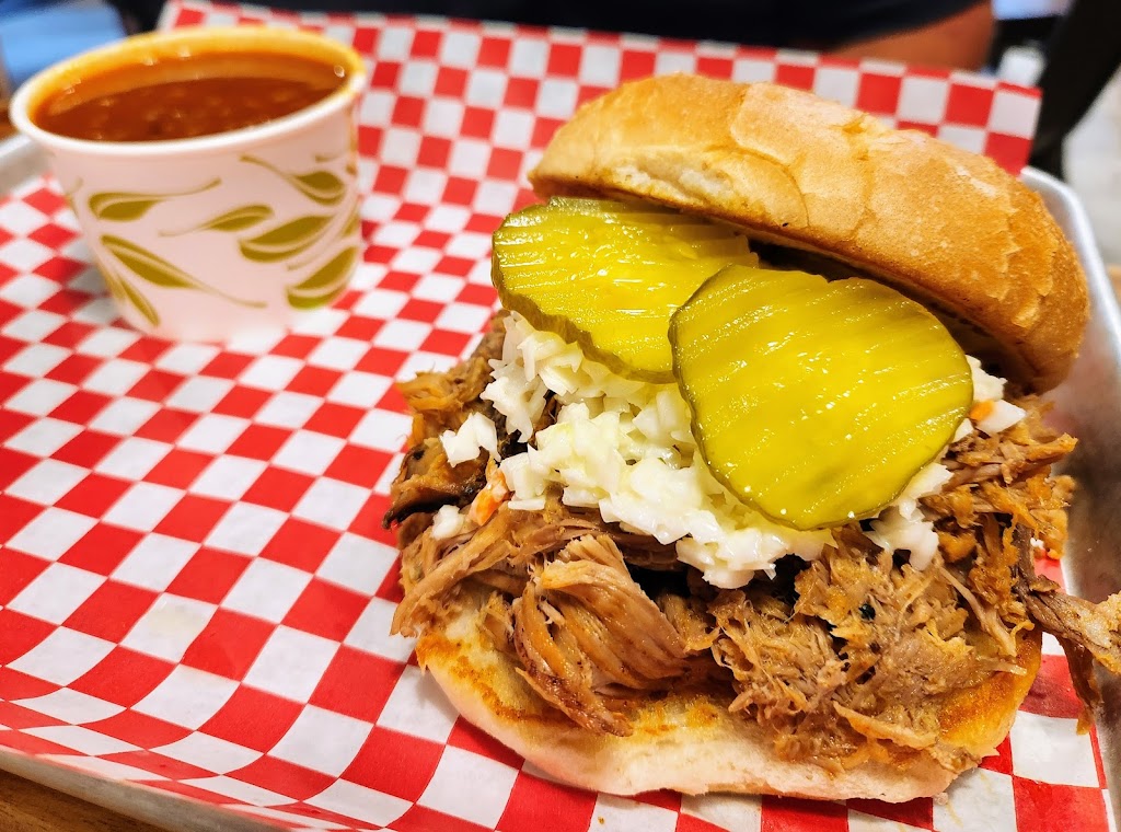 The Crazy Pig | restaurant | 128 W Main St, Elkin, NC 28621, USA | 3362582277 OR +1 336-258-2277