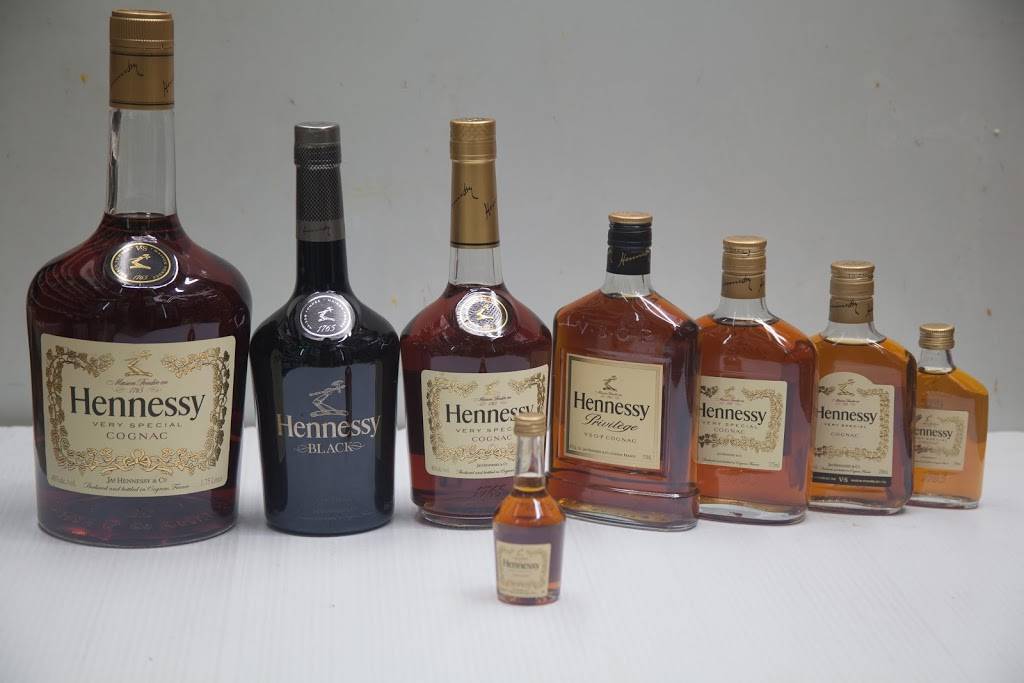 Caton House Beer & Liqour | restaurant | 1506 S Caton Ave, Baltimore, MD 21227, USA | 4106448496 OR +1 410-644-8496